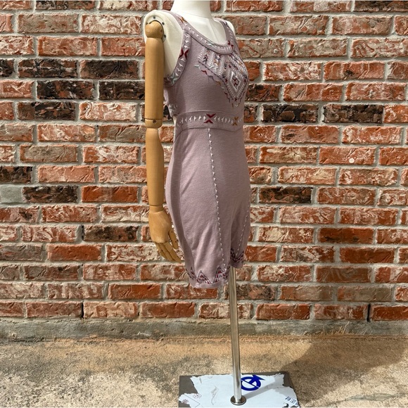 Free People Lavender Embroidered “Song of the South” dress / XS / EUC - Picture 10 of 17